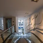 Hotel George 4*