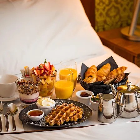 Hotel George 4*