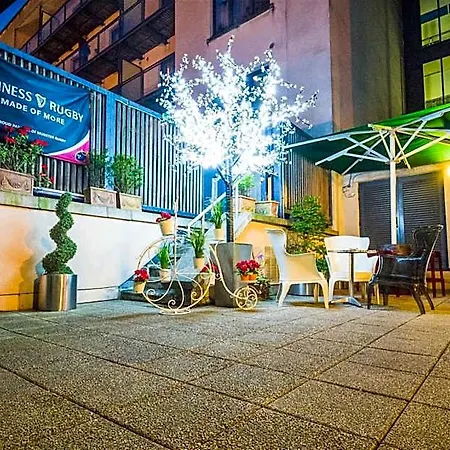 Hotel George 4*