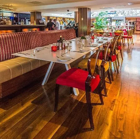 George 4* Limerick Junction